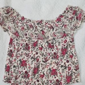 American Eagle Outfitters Floral Ruffle Blouse